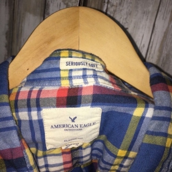 American Eagle Classic Fit Plaid Button Down - Picture 5 of 6